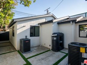 2706 S Cochran Avenue, Los Angeles CA 90016