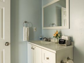 199 E Altadena Drive, Altadena CA 91001