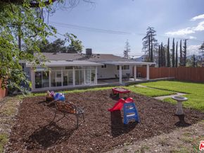 199 E Altadena Drive, Altadena CA 91001