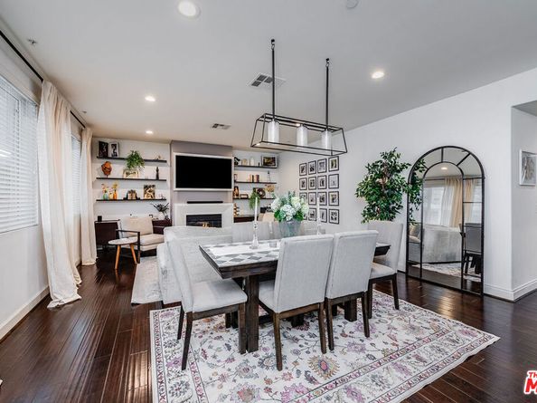 10878 Bloomfield Street 211, Toluca Lake CA 91602