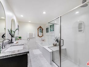 10878 Bloomfield Street 211, Toluca Lake CA 91602