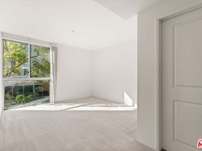 267 S San Pedro Street 213, Los Angeles CA 90012