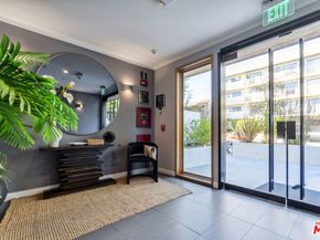 132 N Swall Drive 202, Los Angeles CA 90048