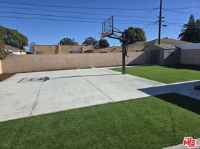 9400 S 4th Avenue, Inglewood CA 90305