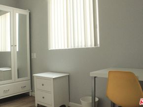 1259 W 36th Place, Los Angeles CA 90007