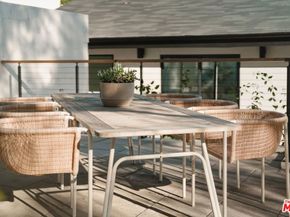 1083 Milwaukee Avenue, Los Angeles CA 90042