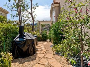 638 Palisades Drive, Pacific Palisades CA 90272