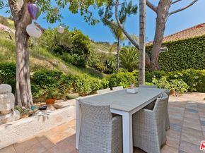 638 Palisades Drive, Pacific Palisades CA 90272