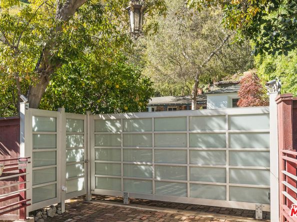 1853 Nichols Canyon Road, Los Angeles CA 90046