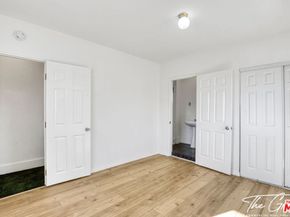 856 W 47th Street, Los Angeles CA 90037