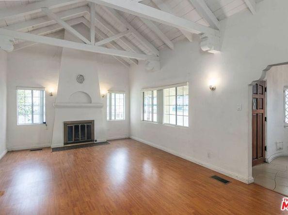 1025 E Garfield Avenue, Glendale CA 91205