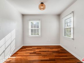 14043 Calvert Street, Van Nuys CA 91401