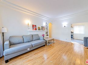 1251 S Wilton Place, Los Angeles CA 90019