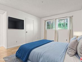 2700 Cahuenga Boulevard 2216, Los Angeles CA 90068