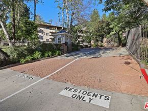 2700 Cahuenga Boulevard 2216, Los Angeles CA 90068