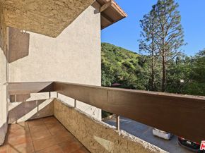 2700 Cahuenga Boulevard 2216, Los Angeles CA 90068