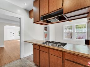 2247 Penmar Avenue, Venice CA 90291