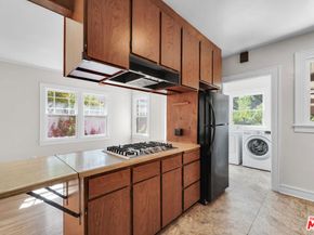 2247 Penmar Avenue, Venice CA 90291