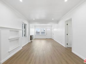 2709 Santa Monica Boulevard, Santa Monica CA 90404