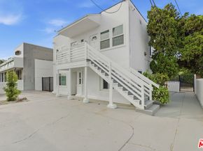 2709 Santa Monica Boulevard, Santa Monica CA 90404