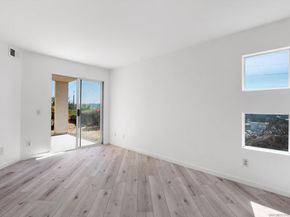 7087 Camino Degrazia 141, San Diego CA 92111