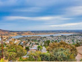 9634 Eucalyptus St, Spring Valley CA 91977