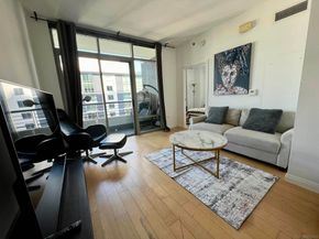 425 W Beech St 1606, San Diego CA 92101