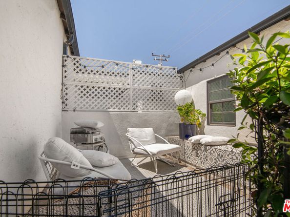921 16th Street, Santa Monica CA 90403
