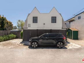 921 16th Street, Santa Monica CA 90403