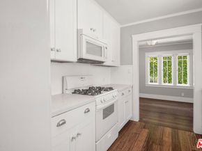 1047 9th Street, Santa Monica CA 90403