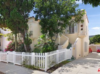 113 N Croft Avenue