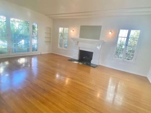 113 N Croft Avenue, Los Angeles CA 90048