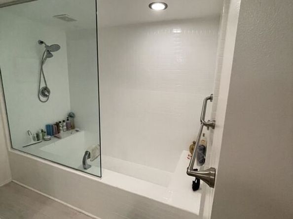 2950 Neilson Way 311, Santa Monica CA 90405