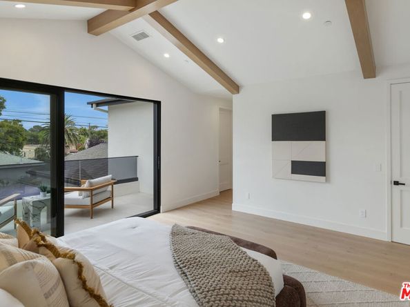 3910 Mclaughlin Avenue, Los Angeles CA 90066
