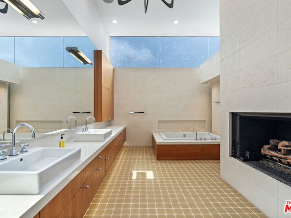 3817 Ocean Front Walk, Marina Del Rey CA 90292