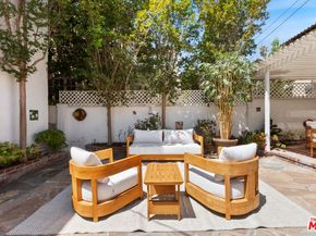 864 Wellesley Avenue, Los Angeles CA 90049