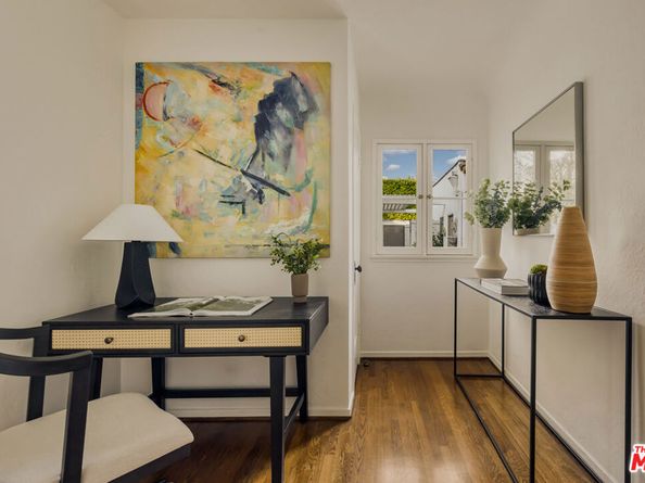 864 Wellesley Avenue, Los Angeles CA 90049