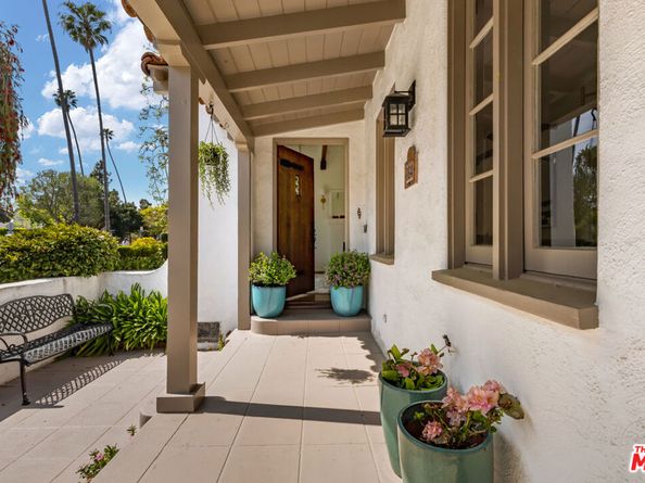 864 Wellesley Avenue, Los Angeles CA 90049