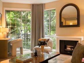 585 N Rossmore Avenue 407, Los Angeles CA 90004