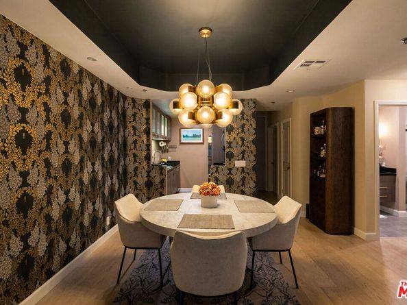 585 N Rossmore Avenue 407, Los Angeles CA 90004