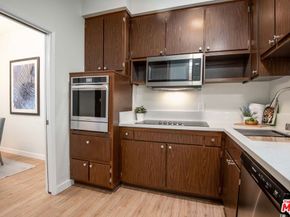 6150 Buckingham 107, Culver City CA 90230