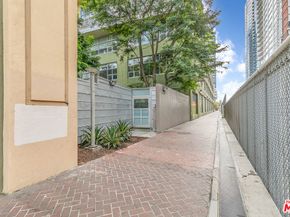 1130 S Flower Street 311, Los Angeles CA 90015