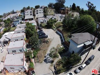 1303 Lilac Terrace