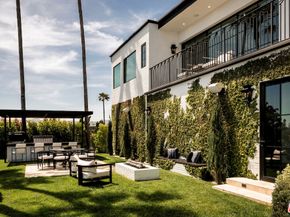 10932 Savona Road, Los Angeles CA 90077