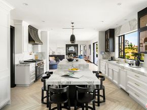 10932 Savona Road, Los Angeles CA 90077