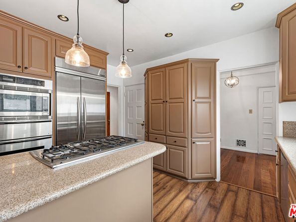 931 S Ogden Drive, Los Angeles CA 90036