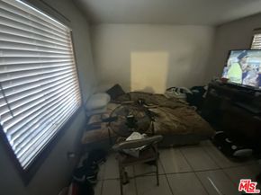 1546 W 105th Street, Los Angeles CA 90047