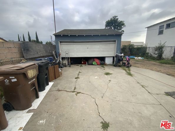 1546 W 105th Street, Los Angeles CA 90047