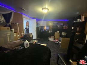 1546 W 105th Street, Los Angeles CA 90047