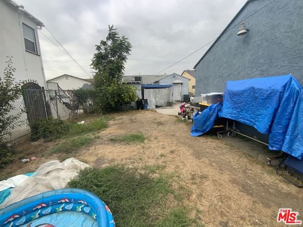 1546 W 105th Street, Los Angeles CA 90047